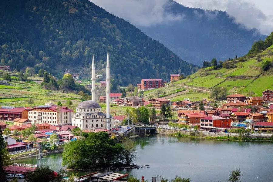 8-Day Trabzon Tour: Black Sea Nature & History | Uzungol, Sumela | Alwan Travel